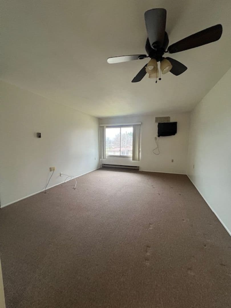 Rudolph Apartment: 6934 Hillcrest Avenue