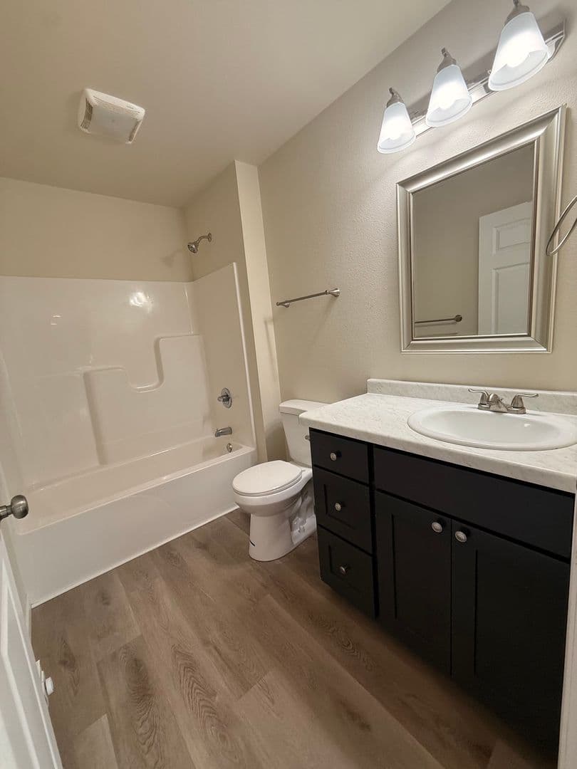 Junction City Townhome: 402 Brock Ave
