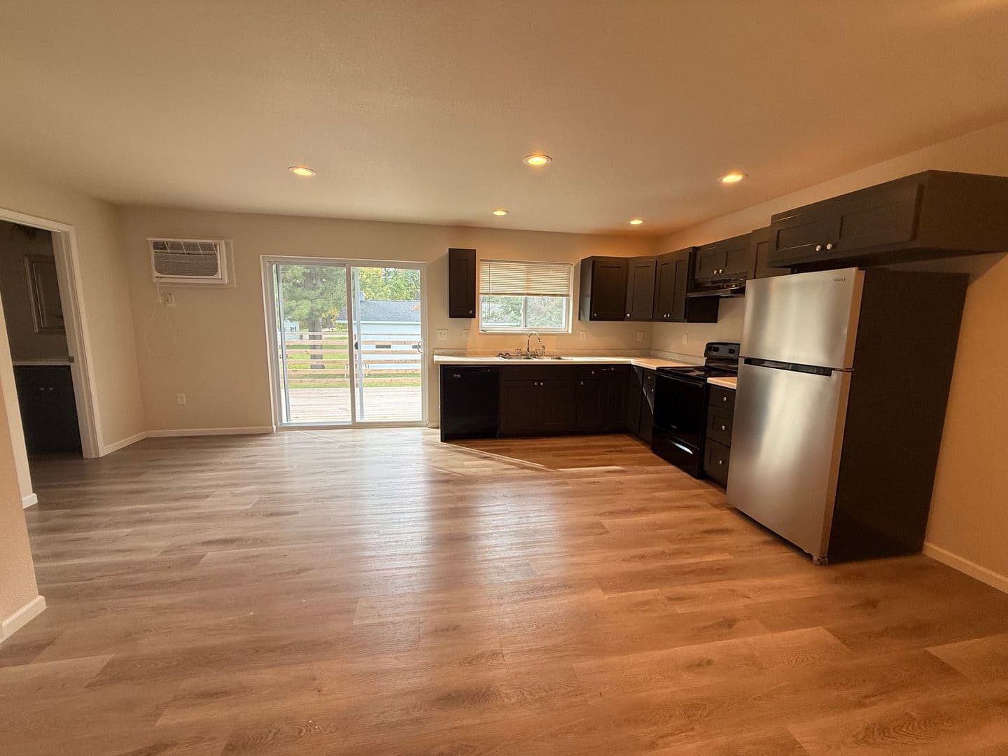 Junction City Townhome: 402 Brock Ave