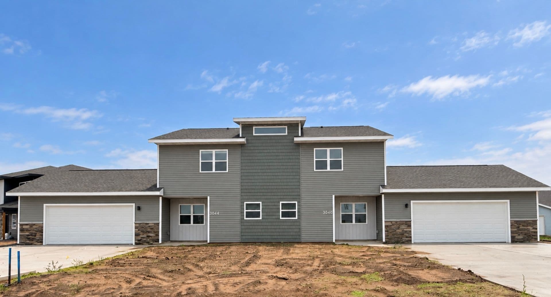 Plover Apartment: 3040 Bennington Place