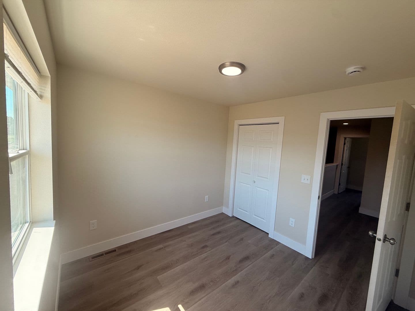 Plover Apartment: 3024/3020 Bennington Place