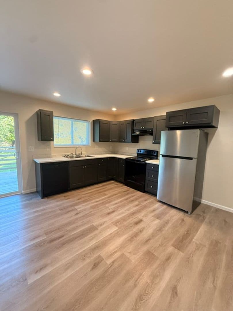 Junction City Townhome: 310 Brock Ave