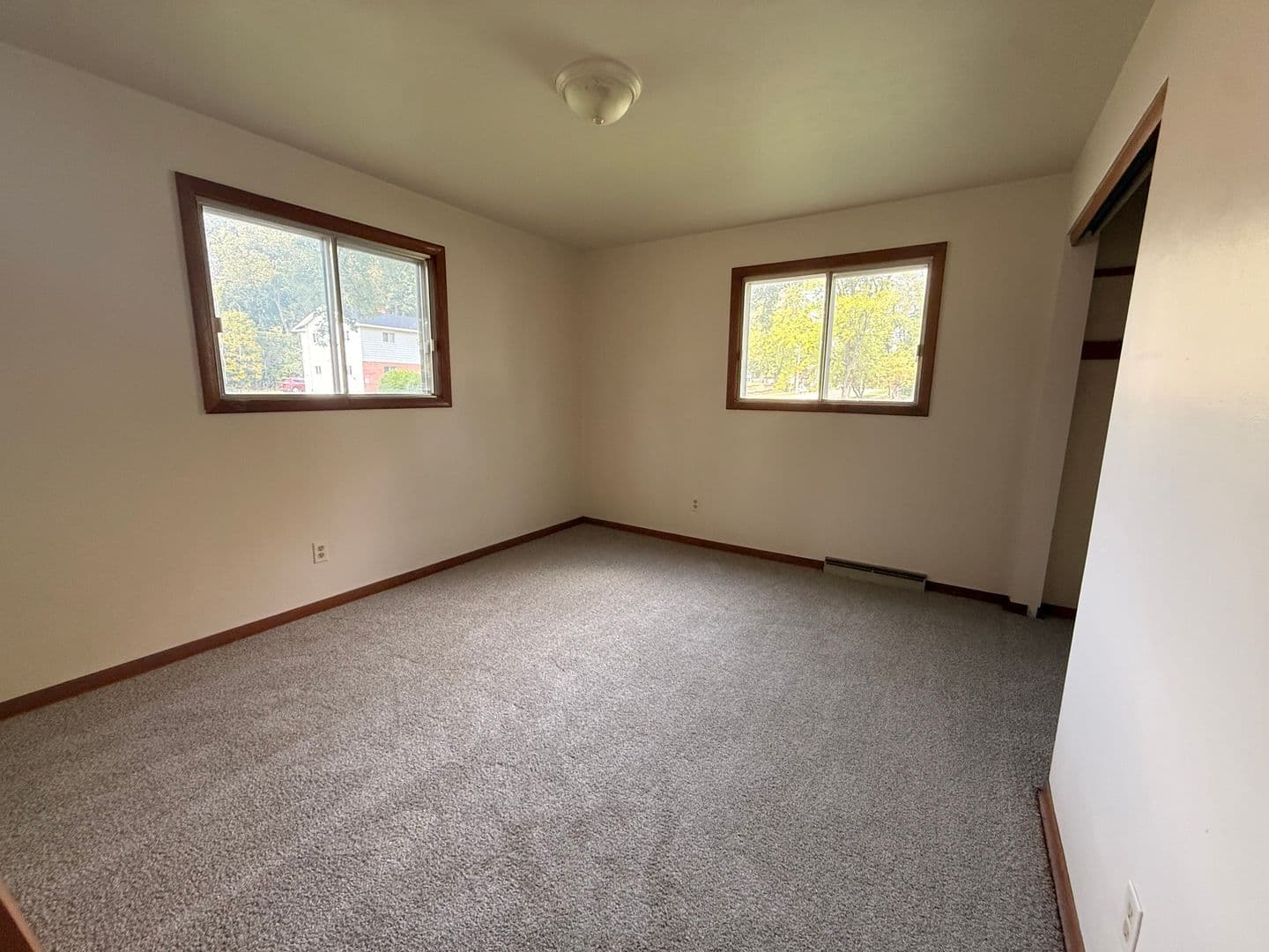 Wisconsin Rapids Apartment: 2231 Wickham Avenue