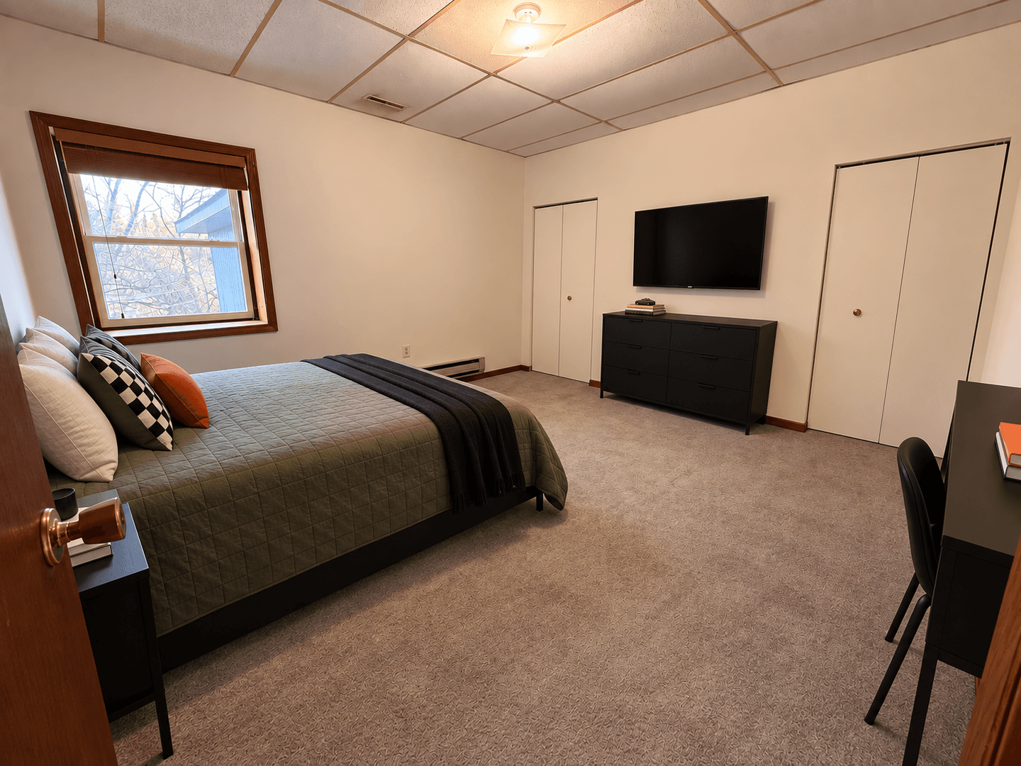 Vesper Apartment: 6594 Cameron Ave