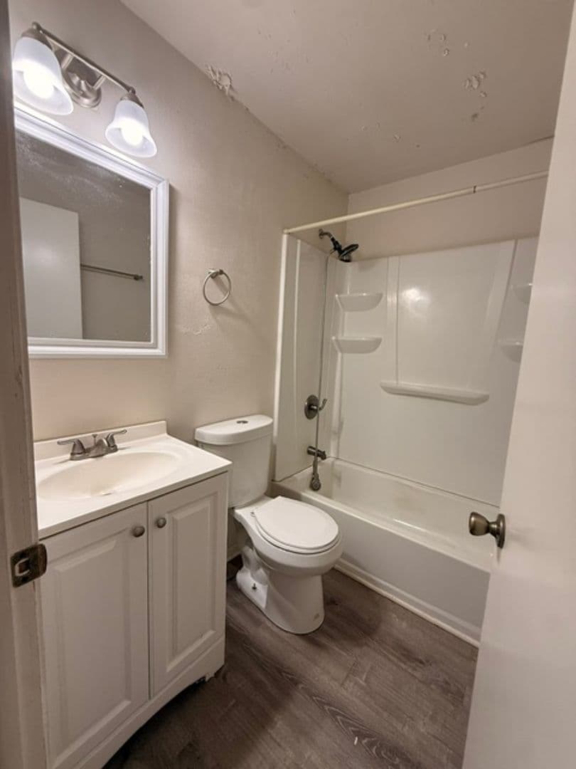 Port Edwards Townhome: 531 2nd Street