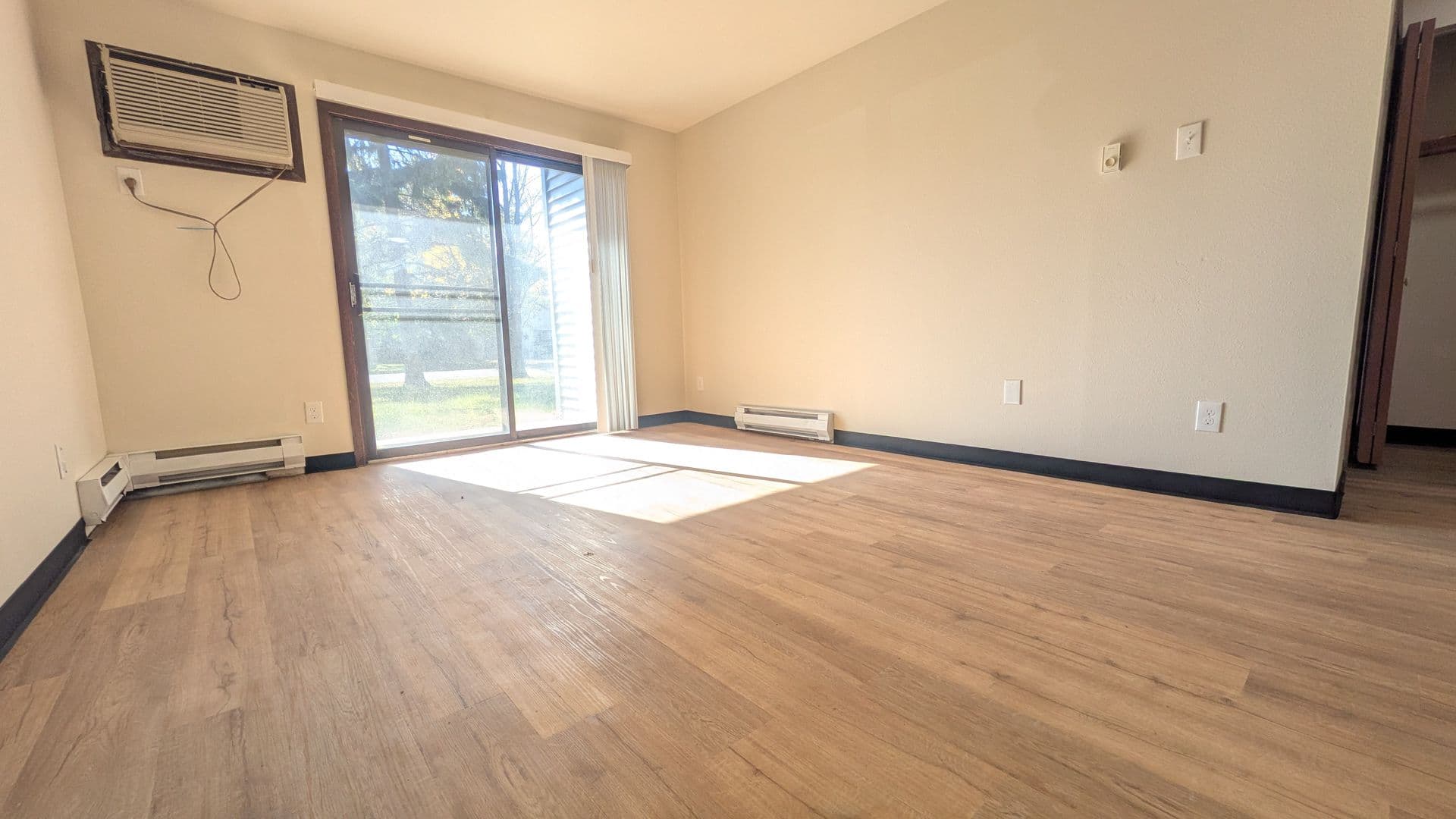 Stockbridge Apartment: 228 Enterprise St.