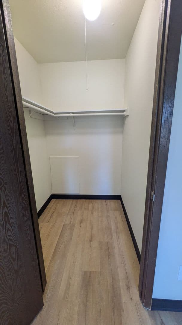 Stockbridge Apartment: 228 Enterprise St.