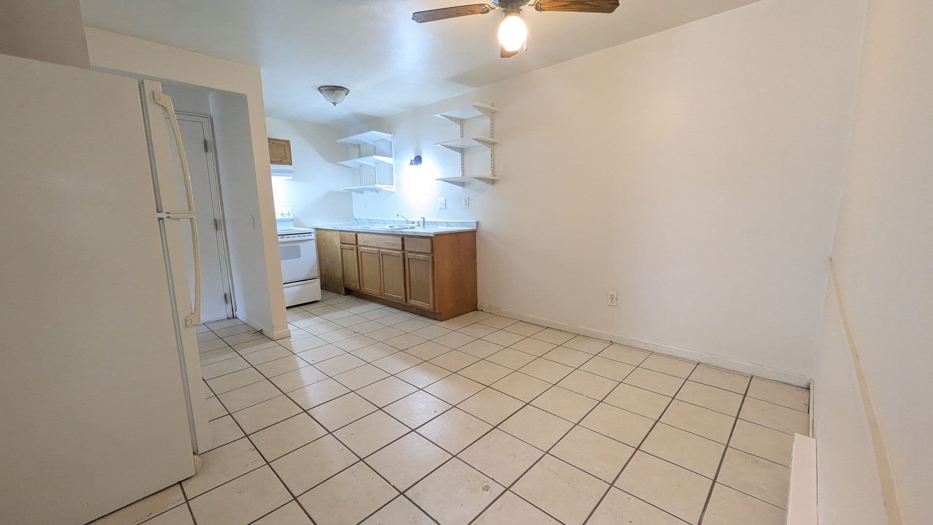 Green Bay Apartment: 1819 Badger Street