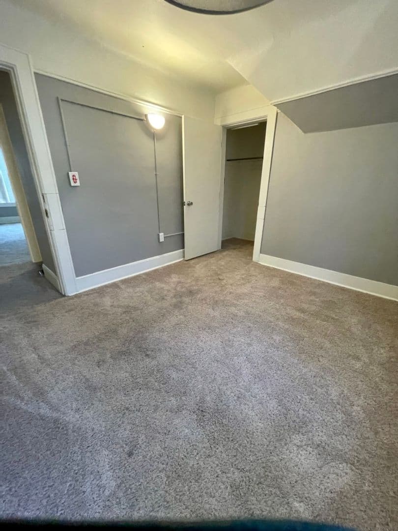 Green Bay Apartment: 814 Cherry Street