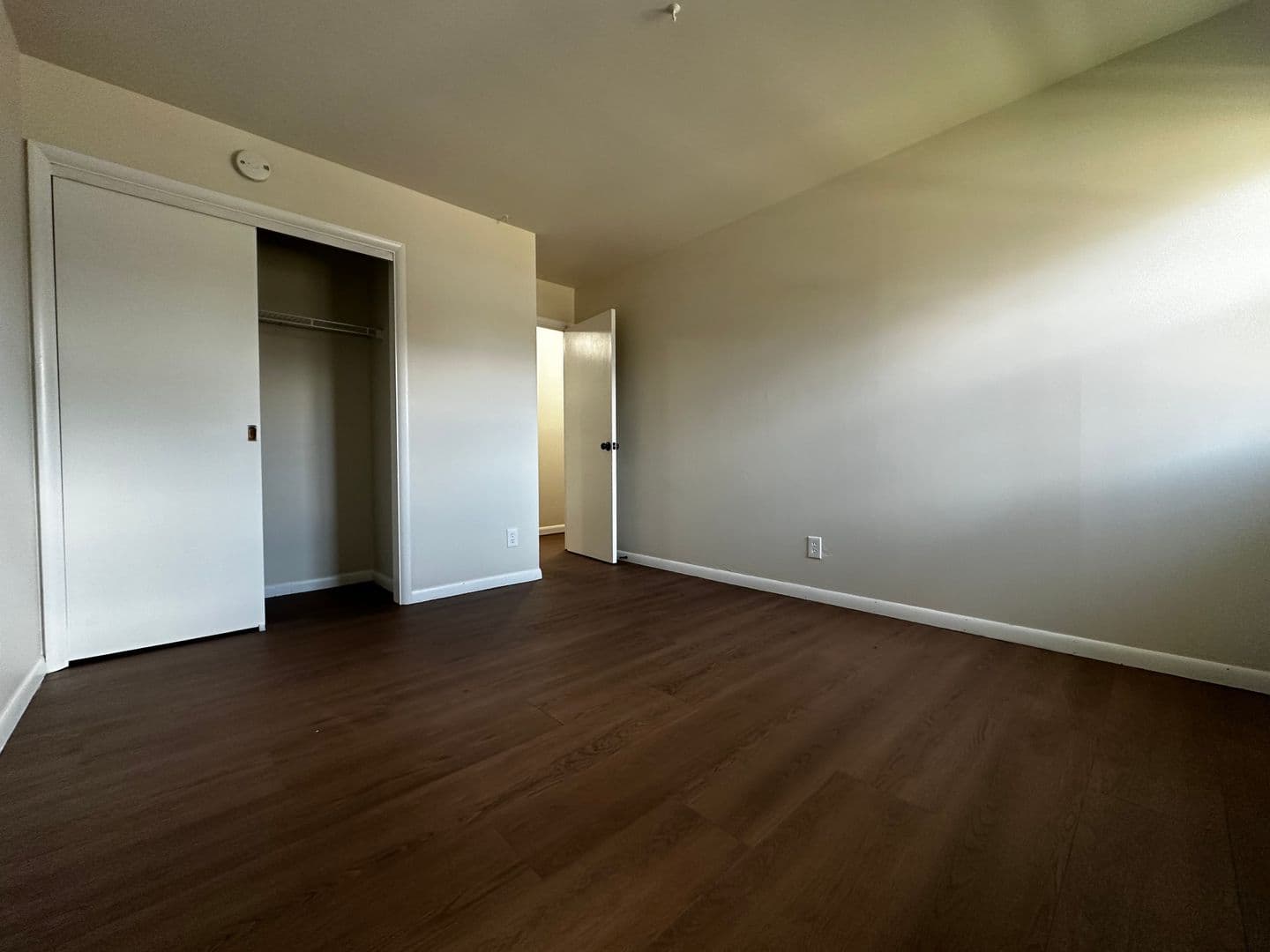 Green Bay Apartment: 125 Bader St