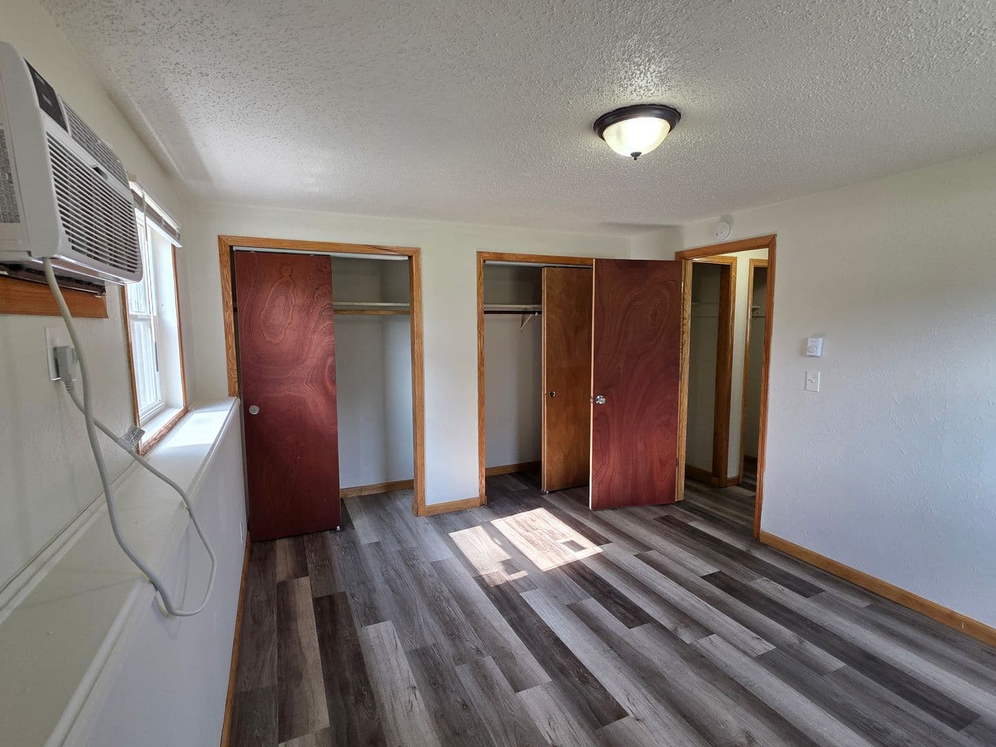 Green Bay Apartment: 2096 Imperial Ln
