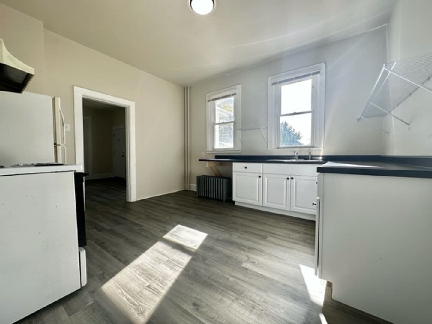 Green Bay Apartment: 338 S Quincy St