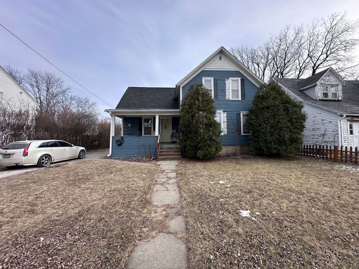 Neenah Multiplex: 640 Oak St