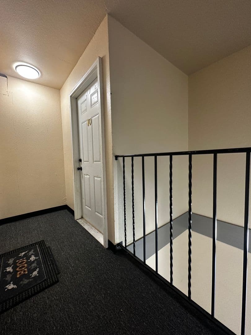Green Bay Apartment: 125 Bader St