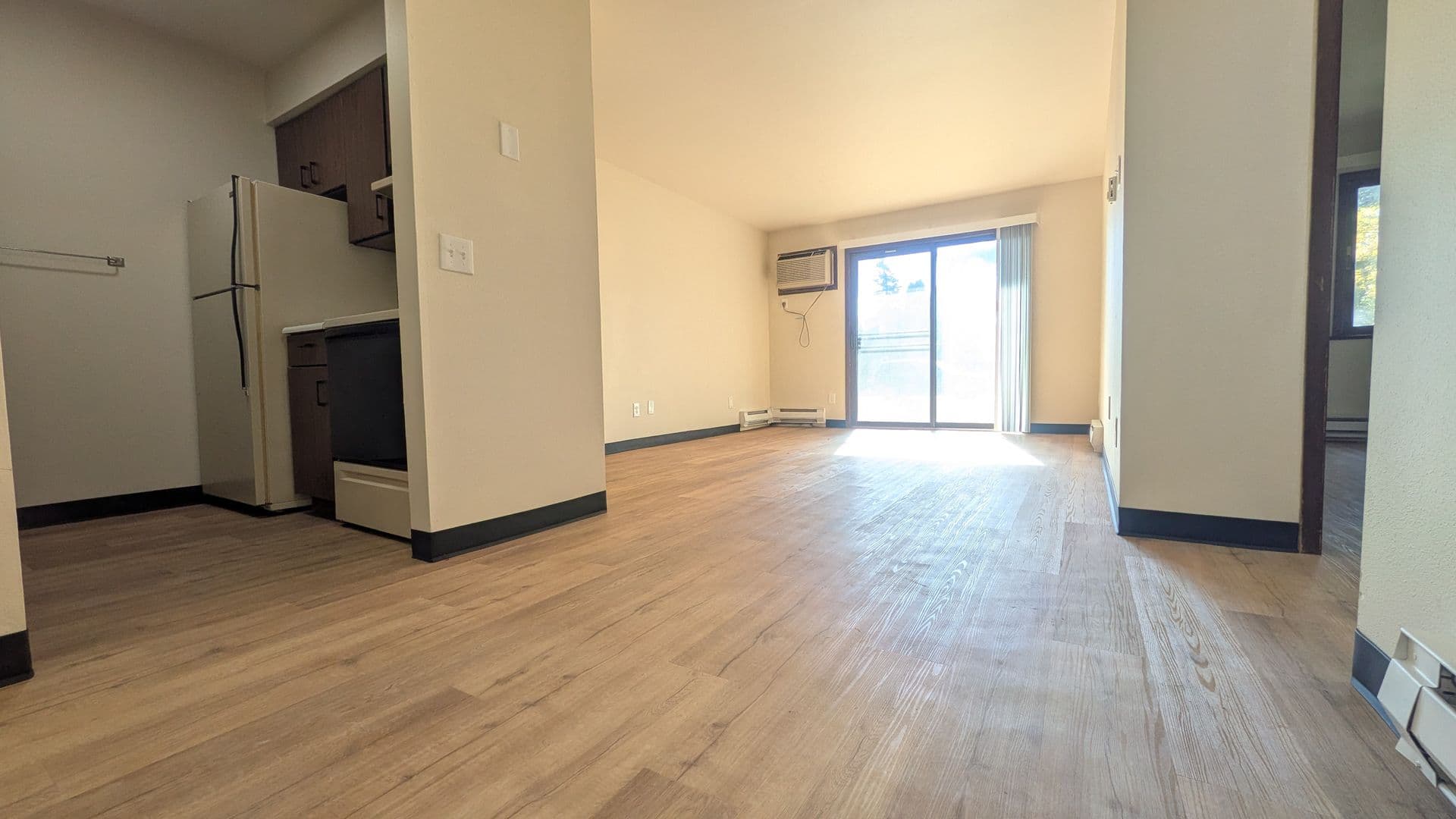 Stockbridge Apartment: 228 Enterprise St.
