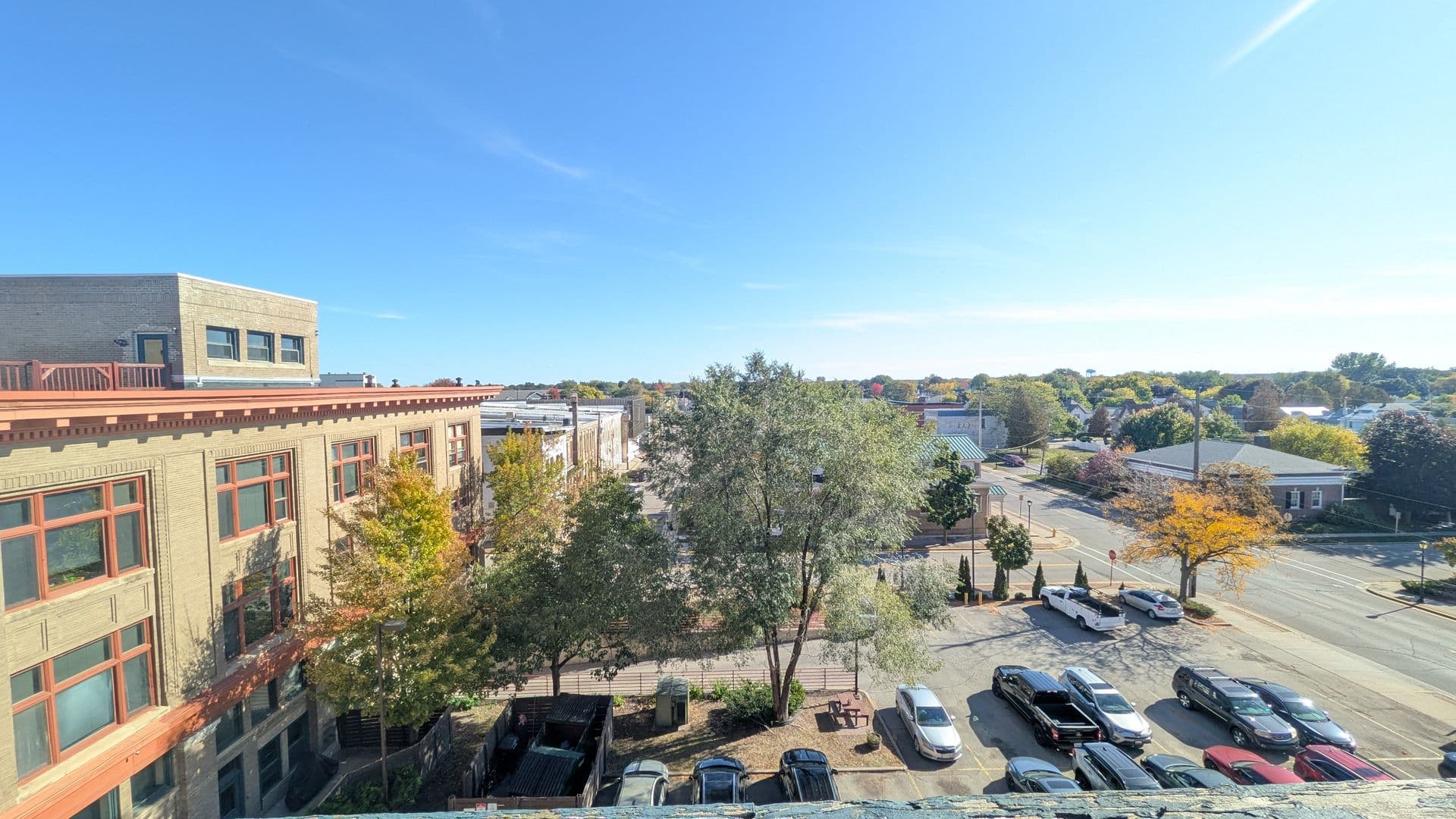 Marinette Apartment: 1701 Dunlap Ave
