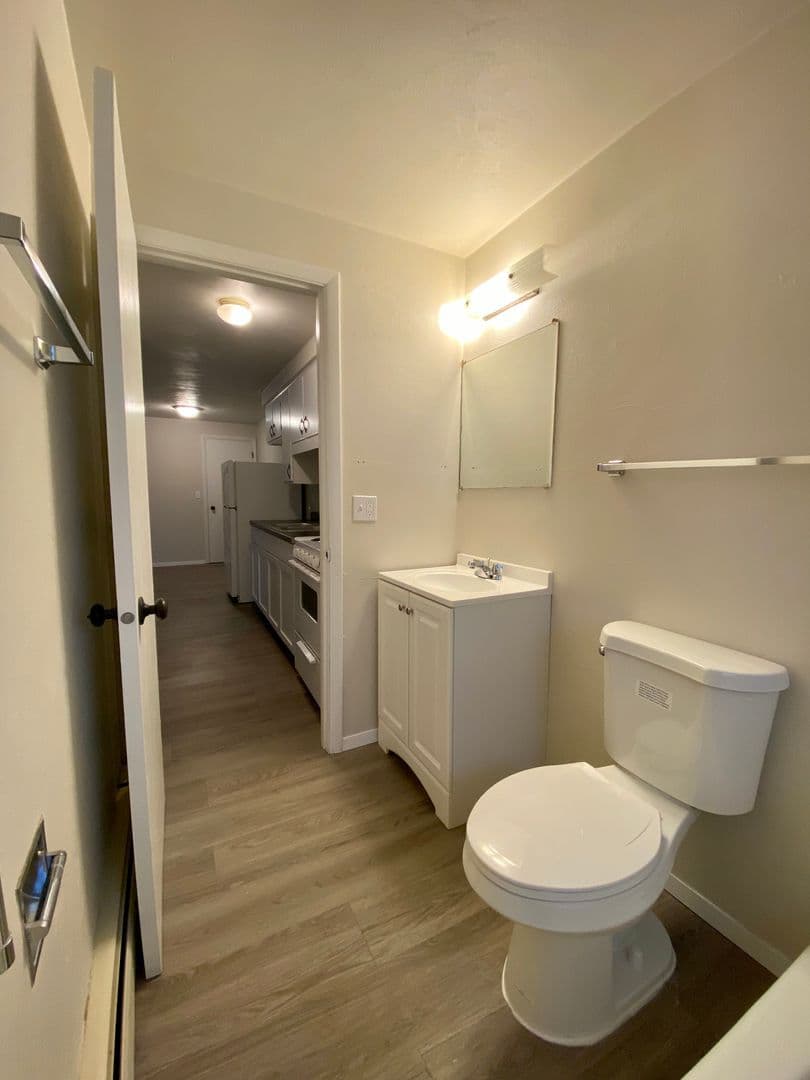 Green Bay Apartment: 1260 Doblon Street