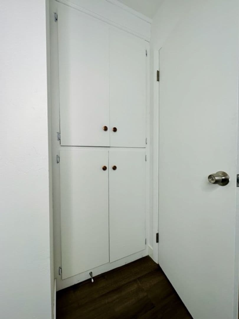 Shawano Apartment: 118 W Prairie St