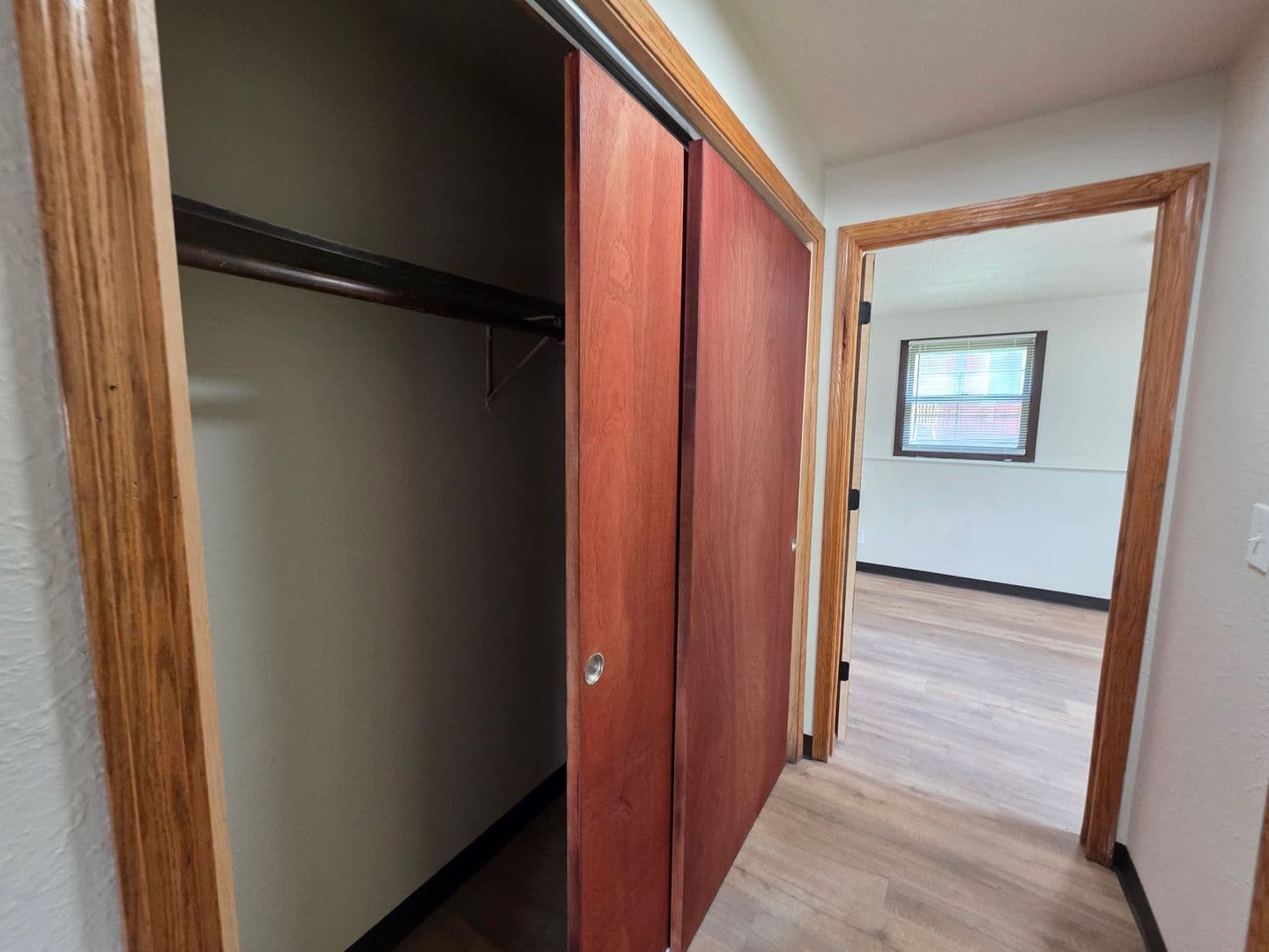 Green Bay Apartment: 2096 Imperial Ln