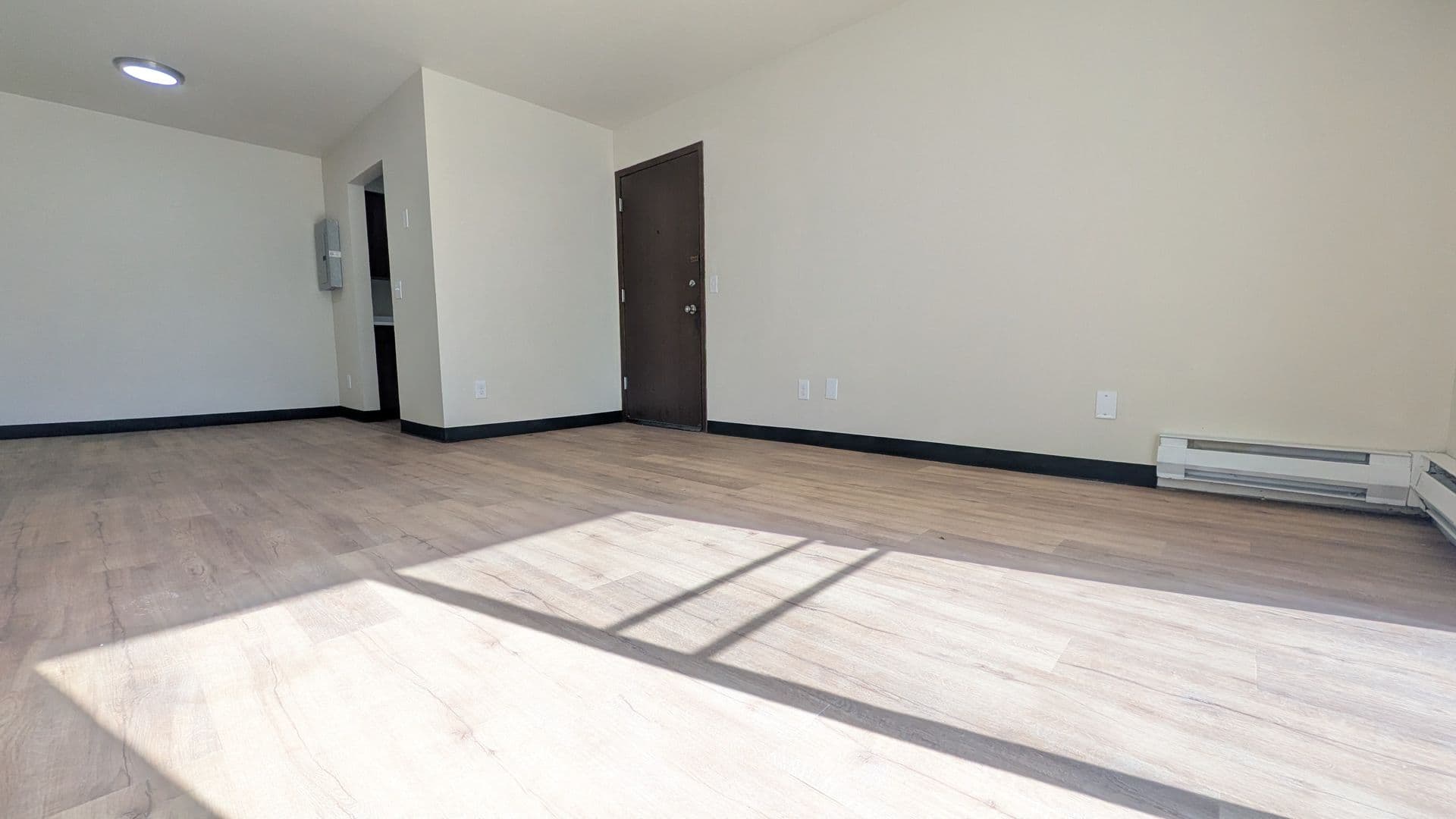 Stockbridge Apartment: 228 Enterprise St.