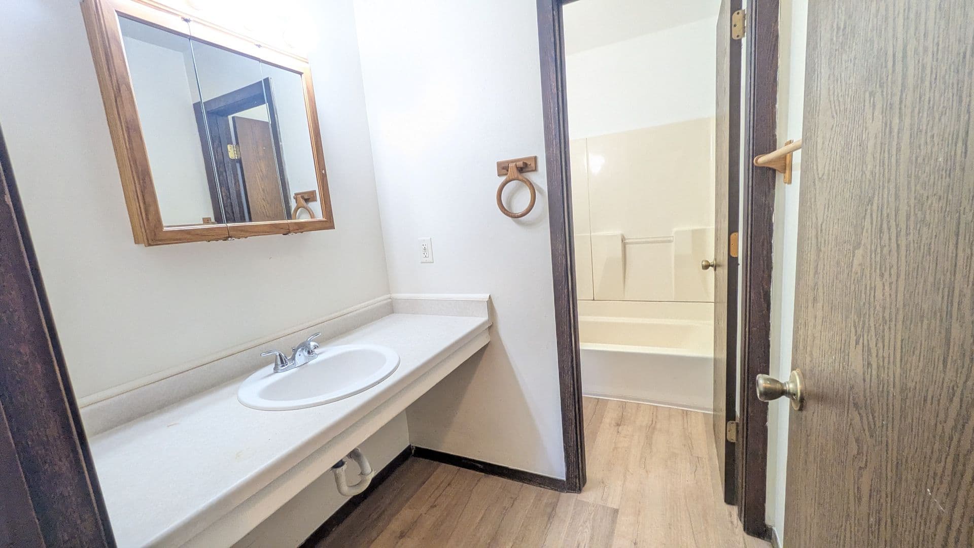 Appleton Apartment: 330-340 Wilson Ave.