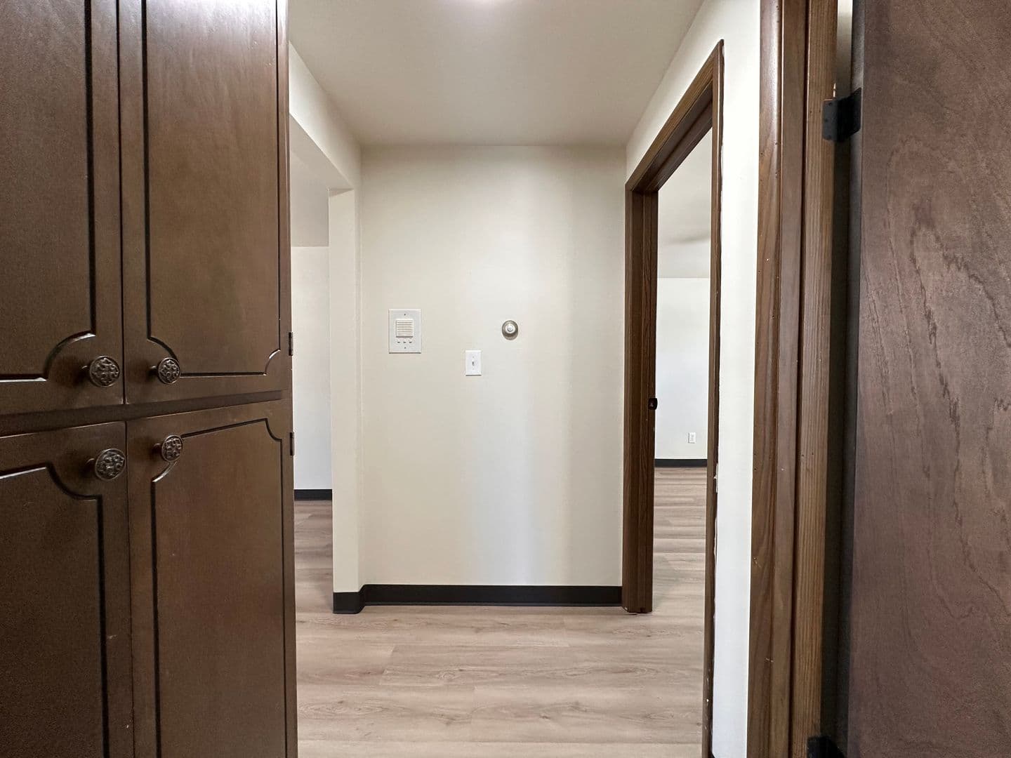 De Pere Apartment: 207 Fort Howard Ave.