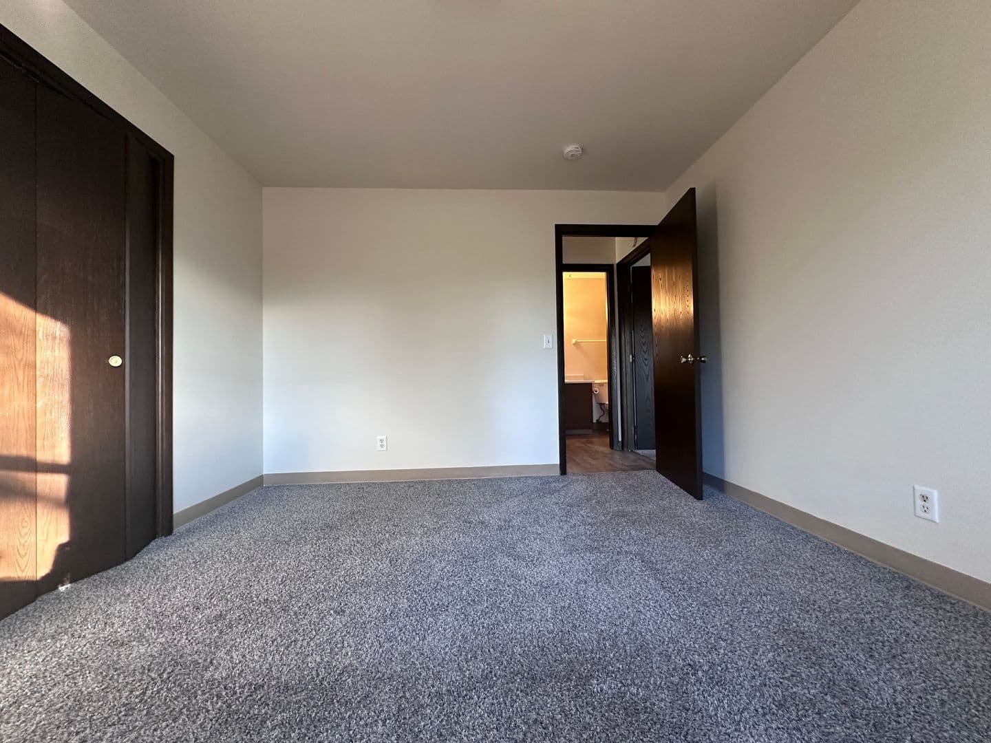 Marion Apartment: 101 Riverview Dr