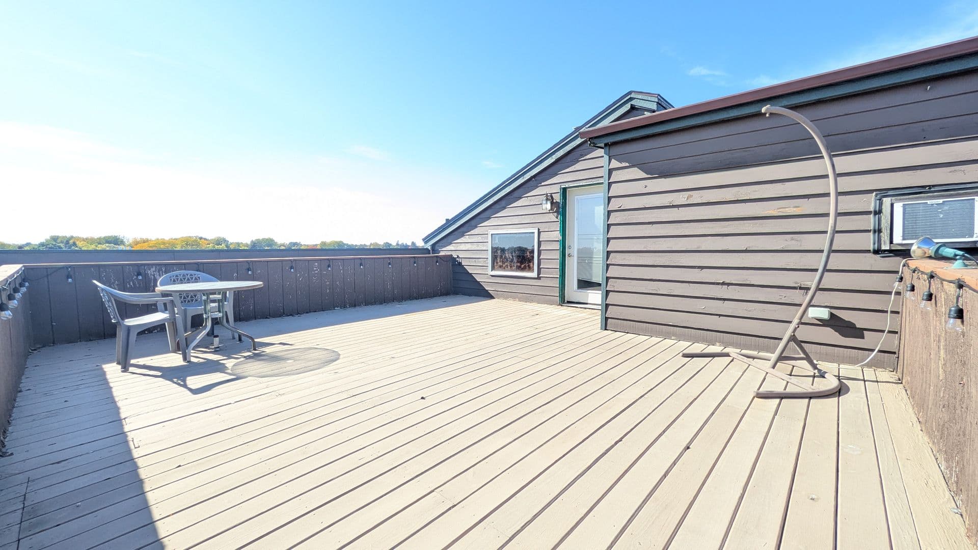 Marinette Apartment: 1701 Dunlap Ave