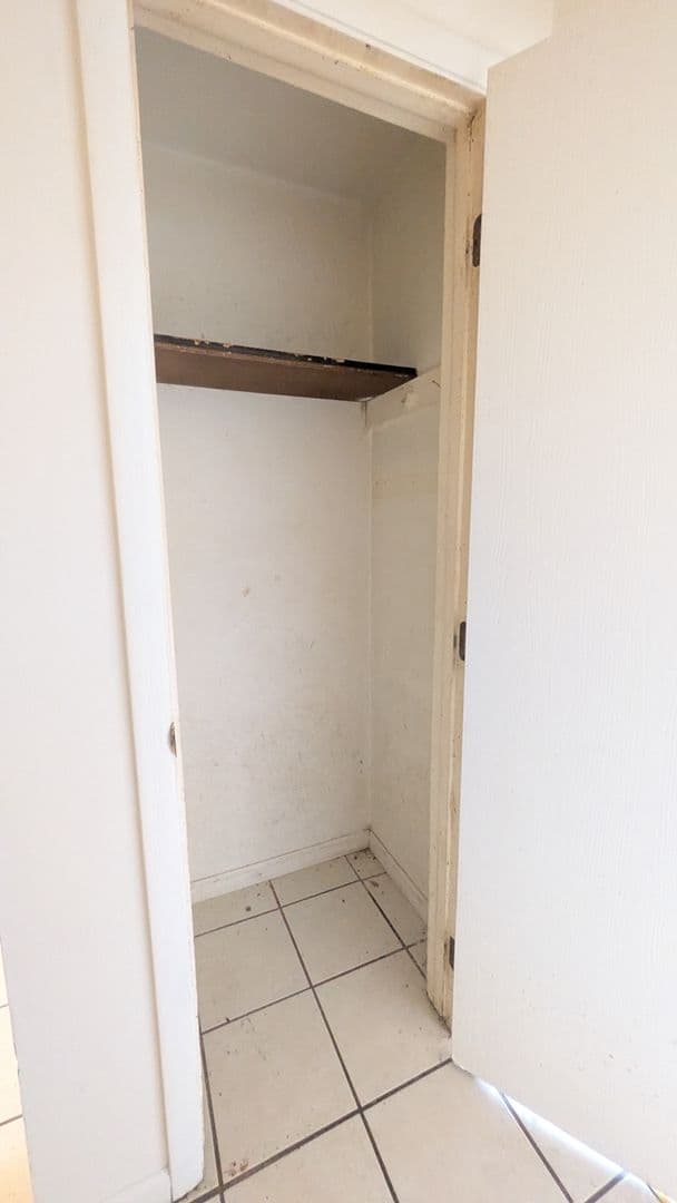 Green Bay Apartment: 1819 Badger Street