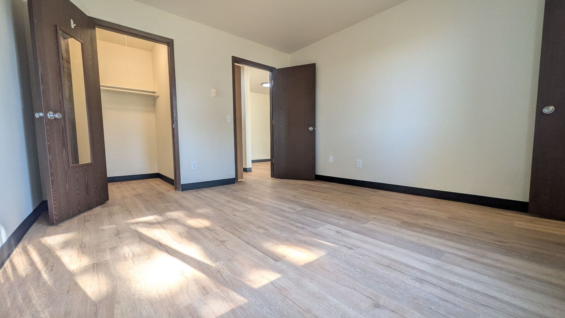 Stockbridge Apartment: 228 Enterprise St.
