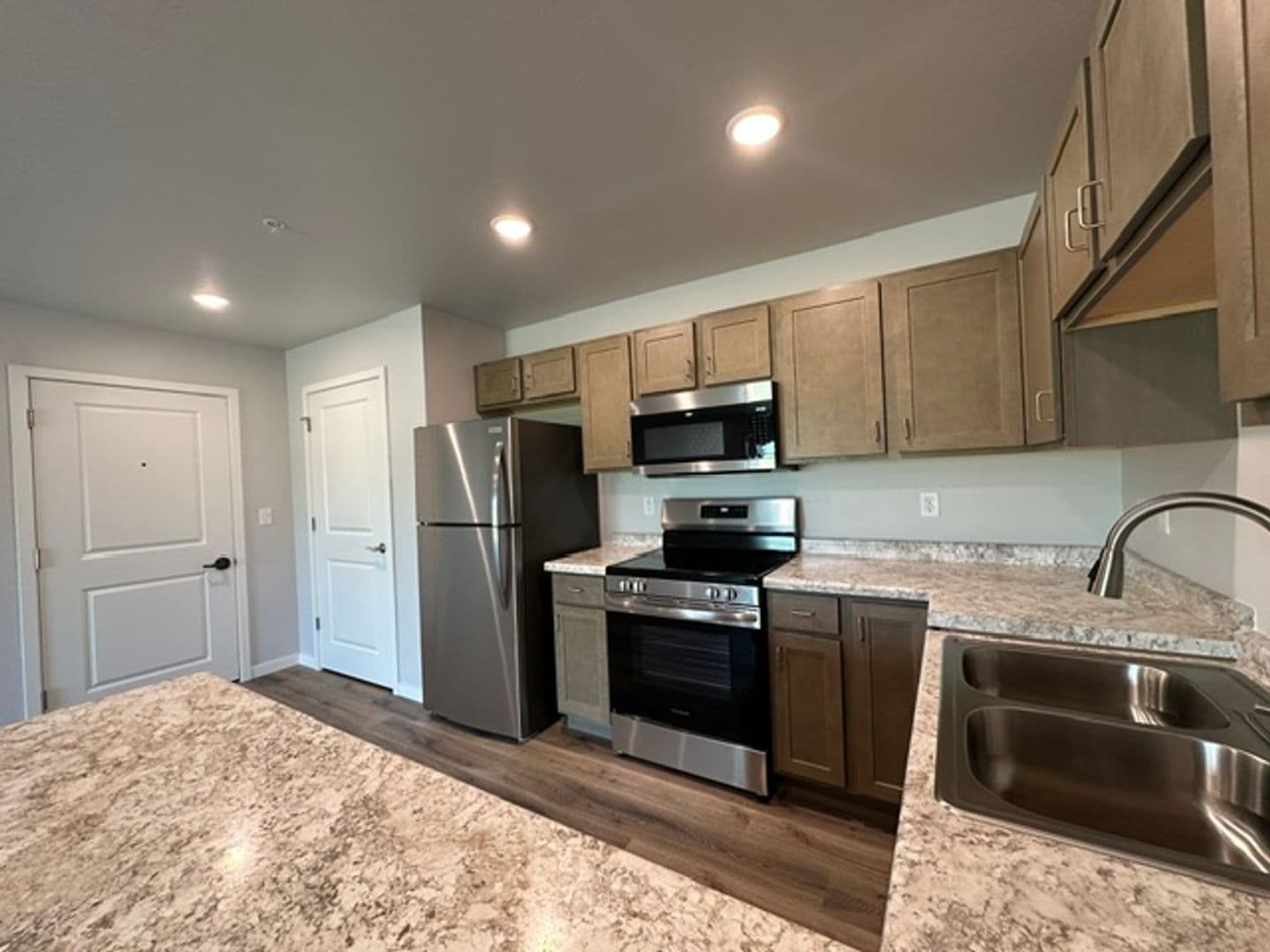 Bonduel Apartment: 206 East Express Way