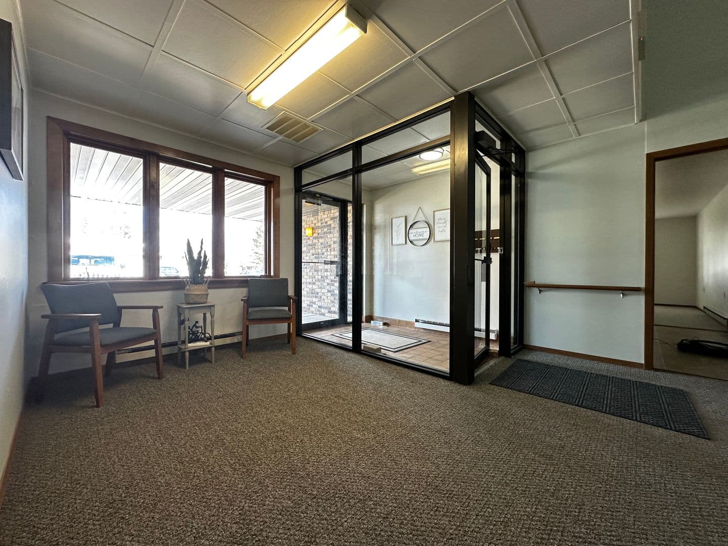 Hilbert Apartment: 135 S 3rd St.