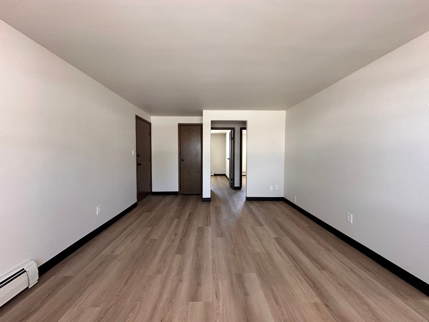 De Pere Apartment: 207 Fort Howard Ave.