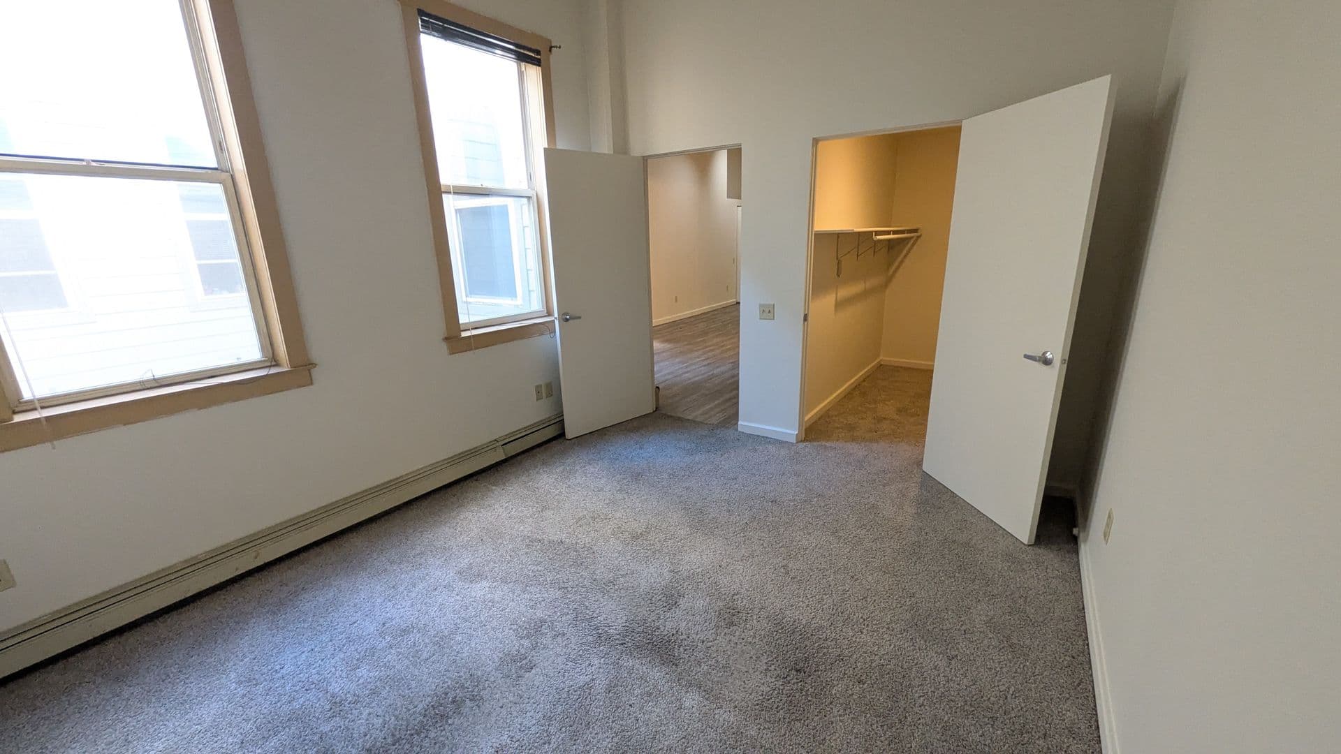 Marinette Apartment: 1713 Dunlap Ave