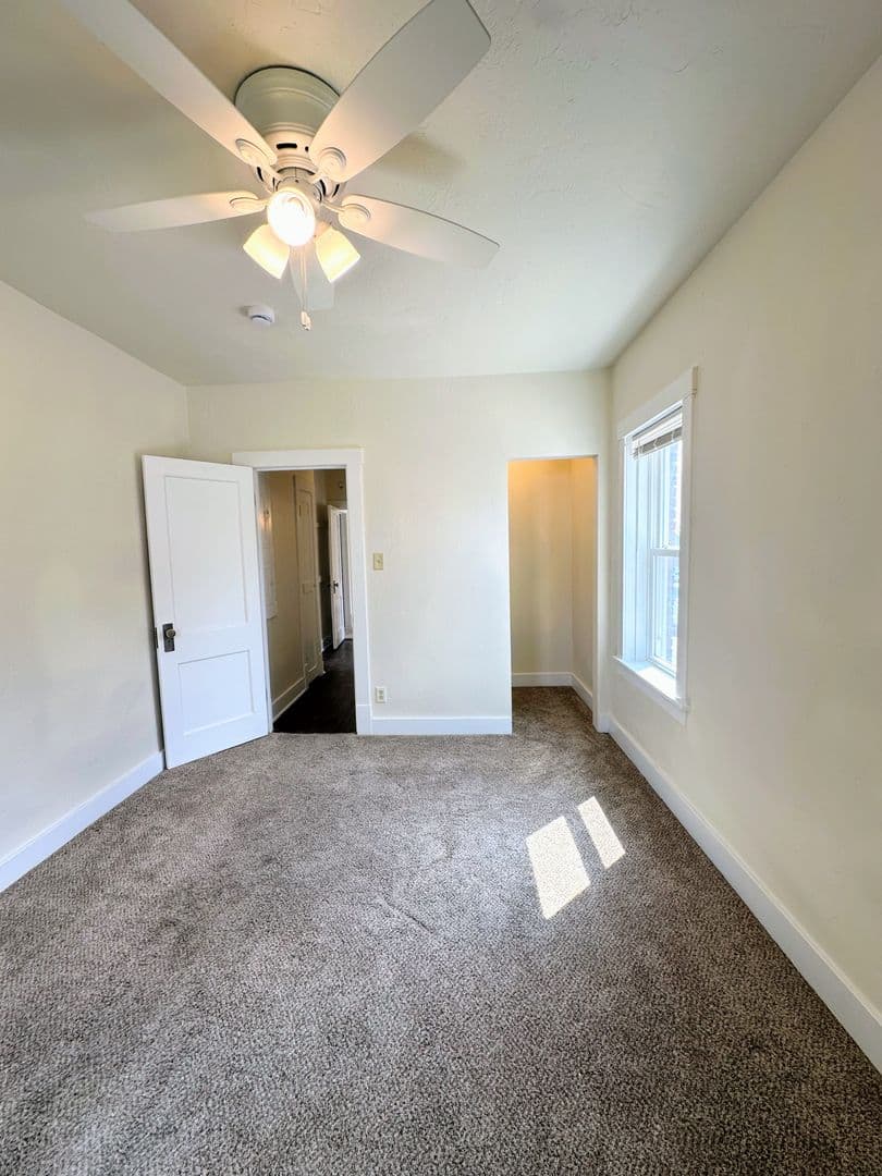 Manitowoc Apartment: 812 State Street