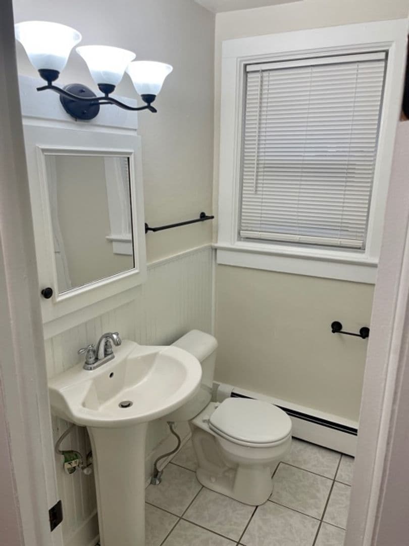 Green Bay Apartment: 700 Pine St.