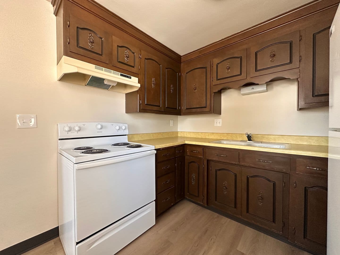 De Pere Apartment: 207 Fort Howard Ave.