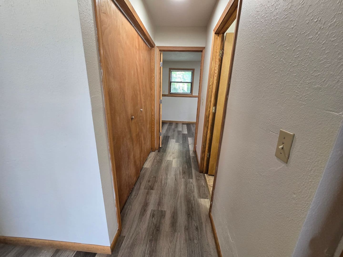 Green Bay Apartment: 2098 Imperial Ln