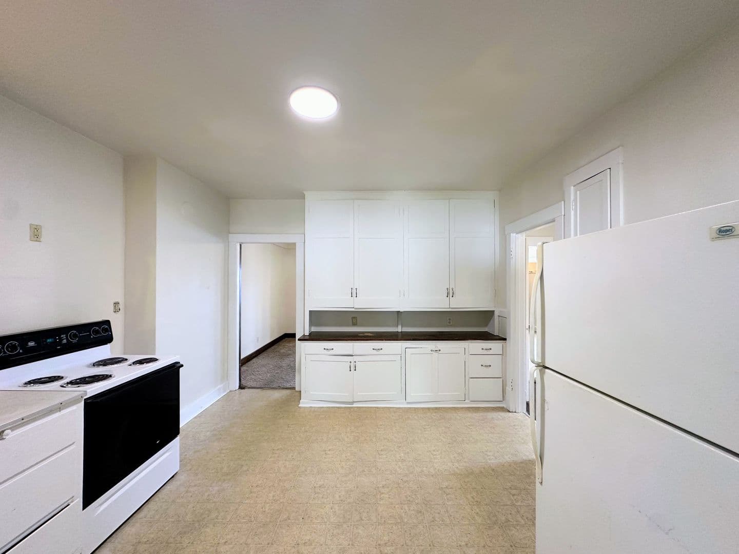 Manitowoc Apartment: 812 State Street