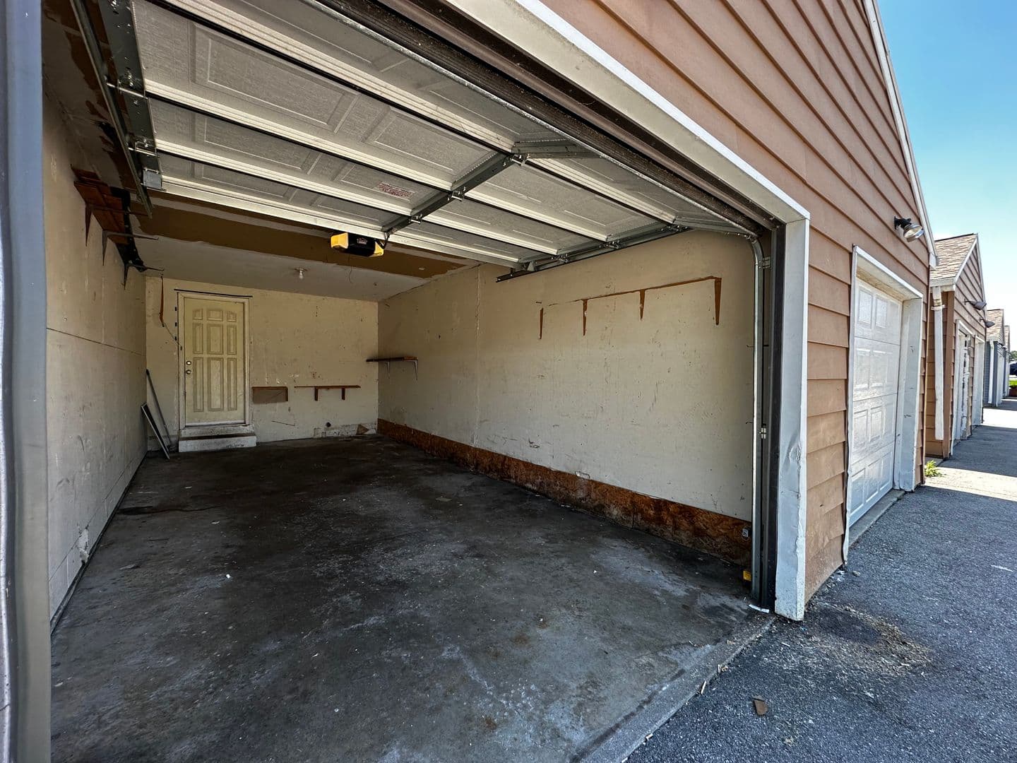De Pere Apartment: 1198 Scheuring Rd