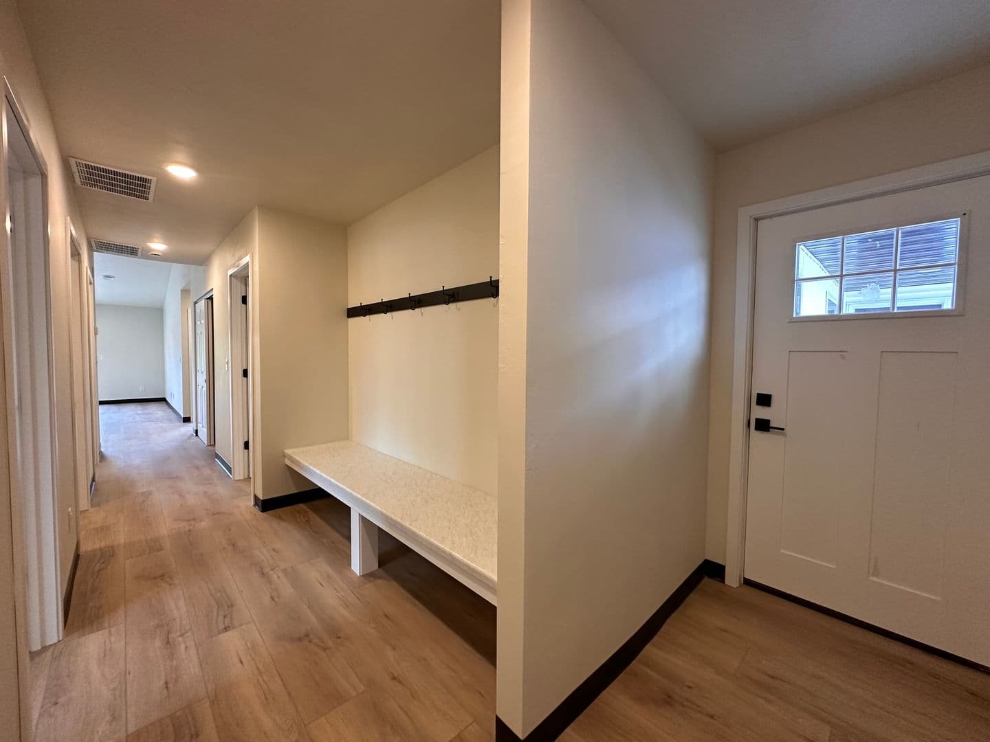 Green Bay Apartment: 1665-1667 Amy Street