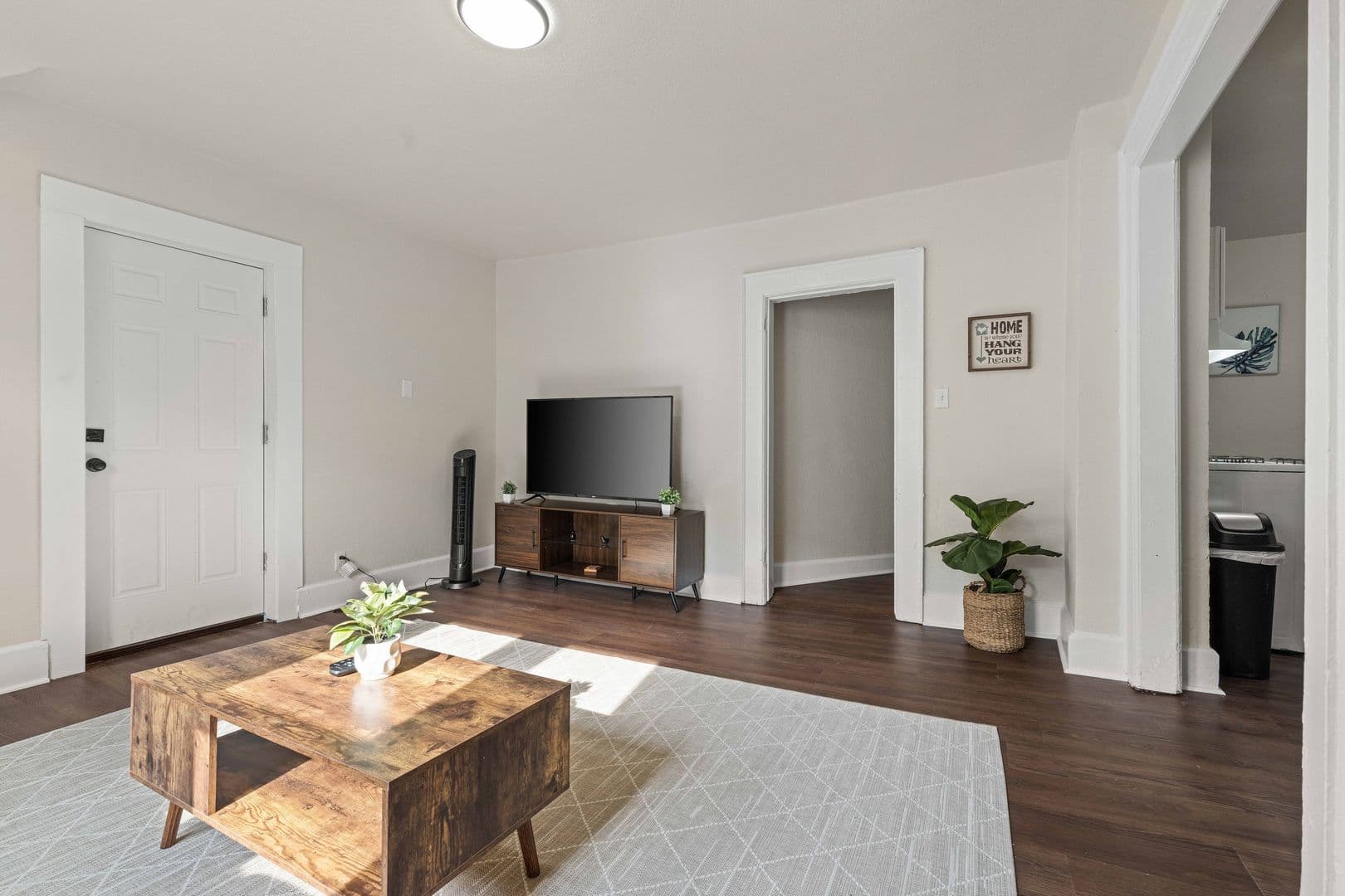 Green Bay Apartment: 529-531 5th St