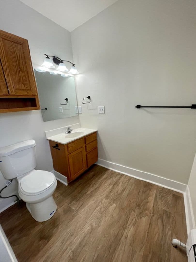 Green Bay Apartment: 700 Pine St.