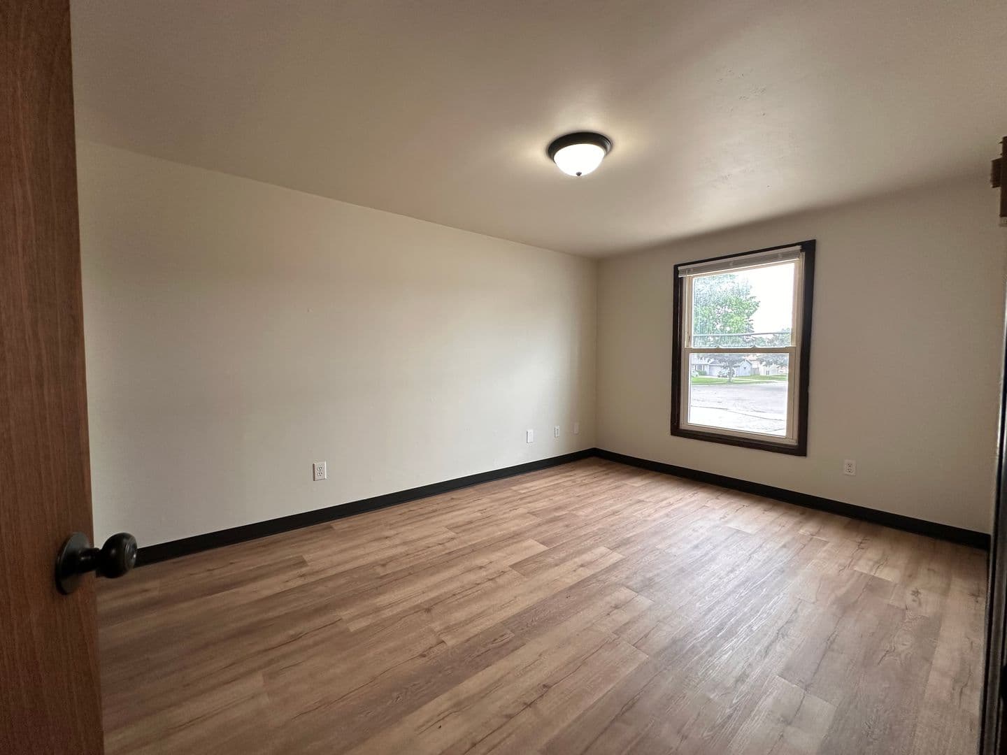 Green Bay Apartment: 2261 Imperial Ln