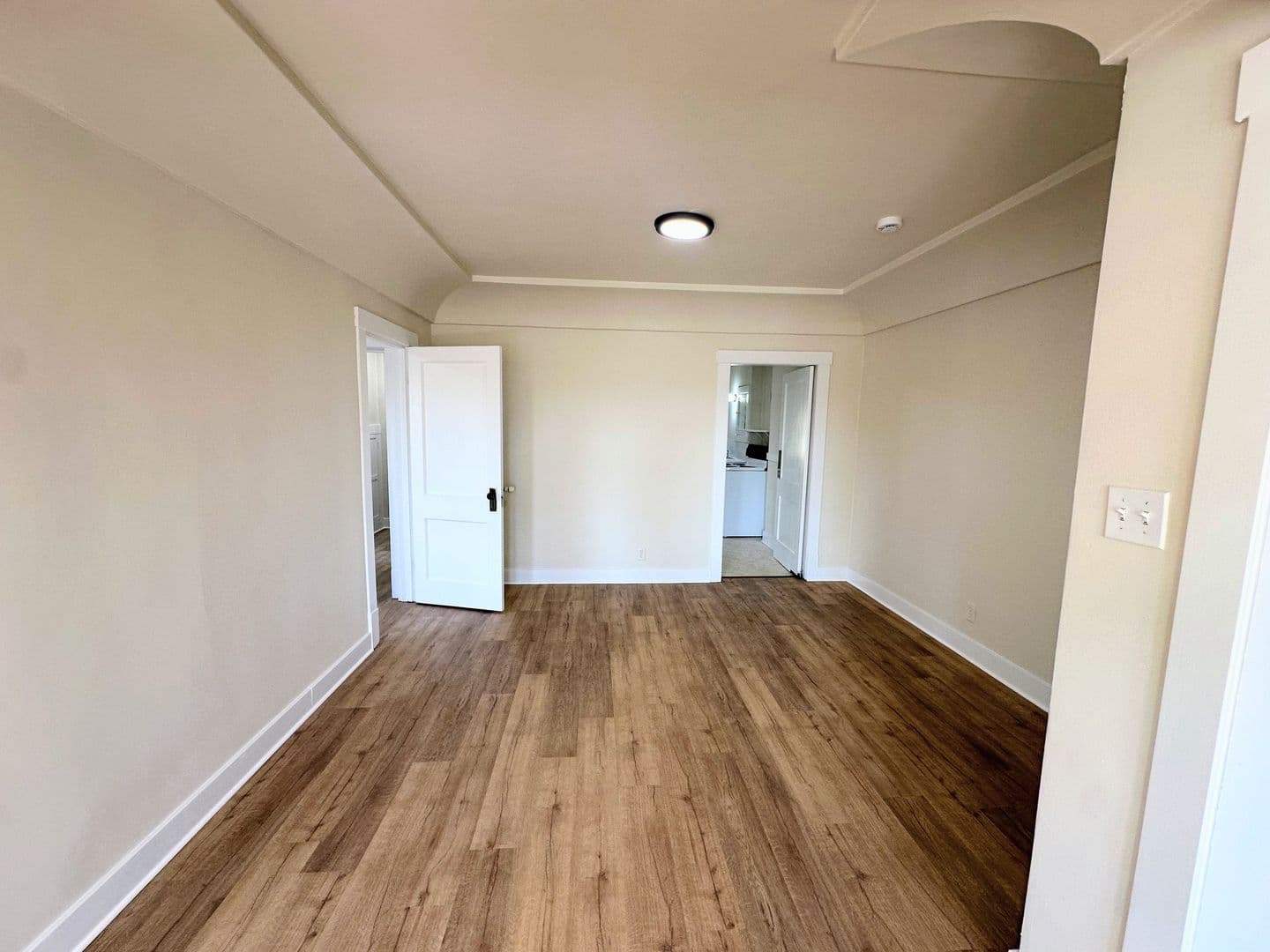 Manitowoc Apartment: 812 State Street