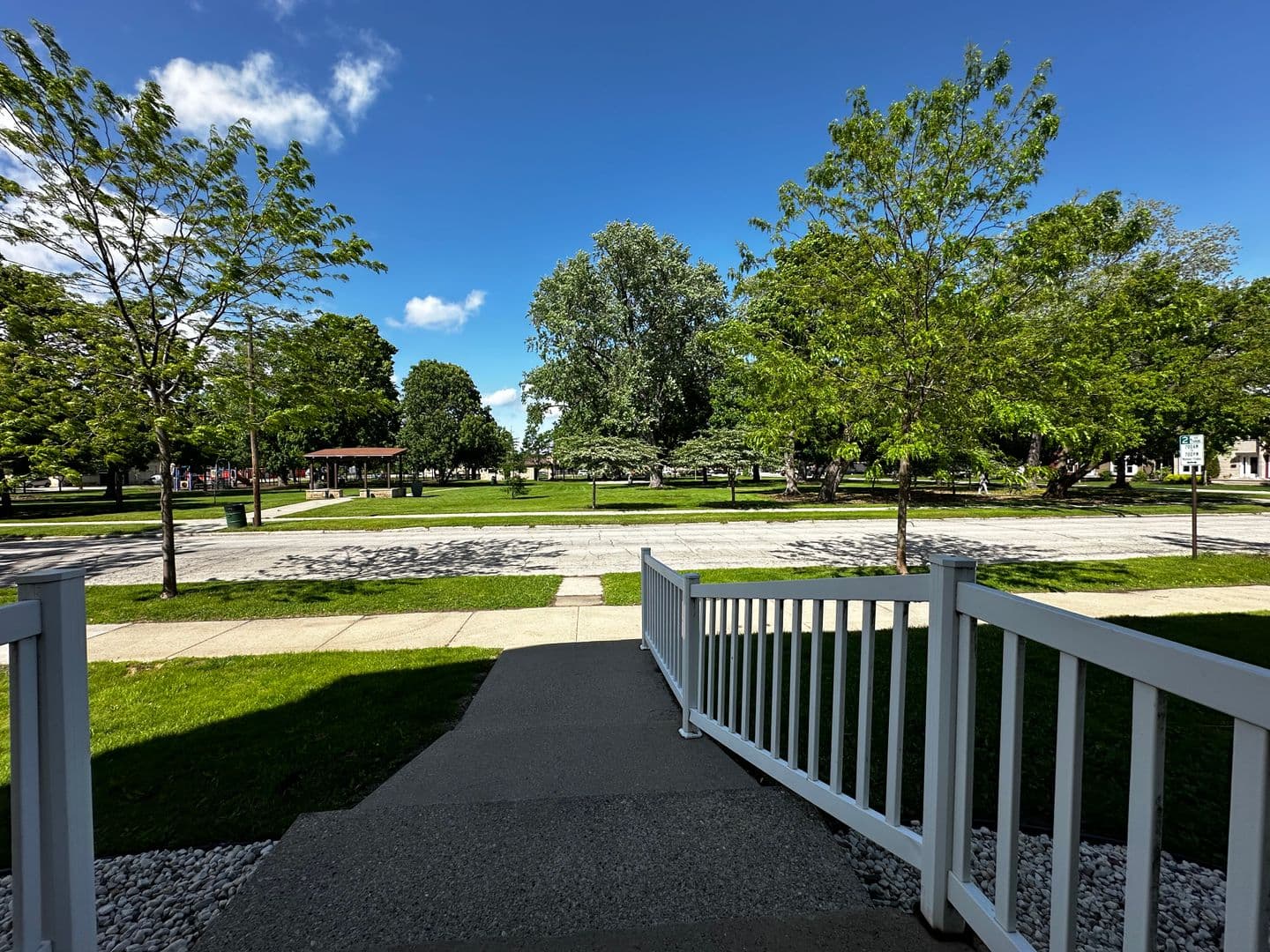 Green Bay Apartment: 822 Pine Street