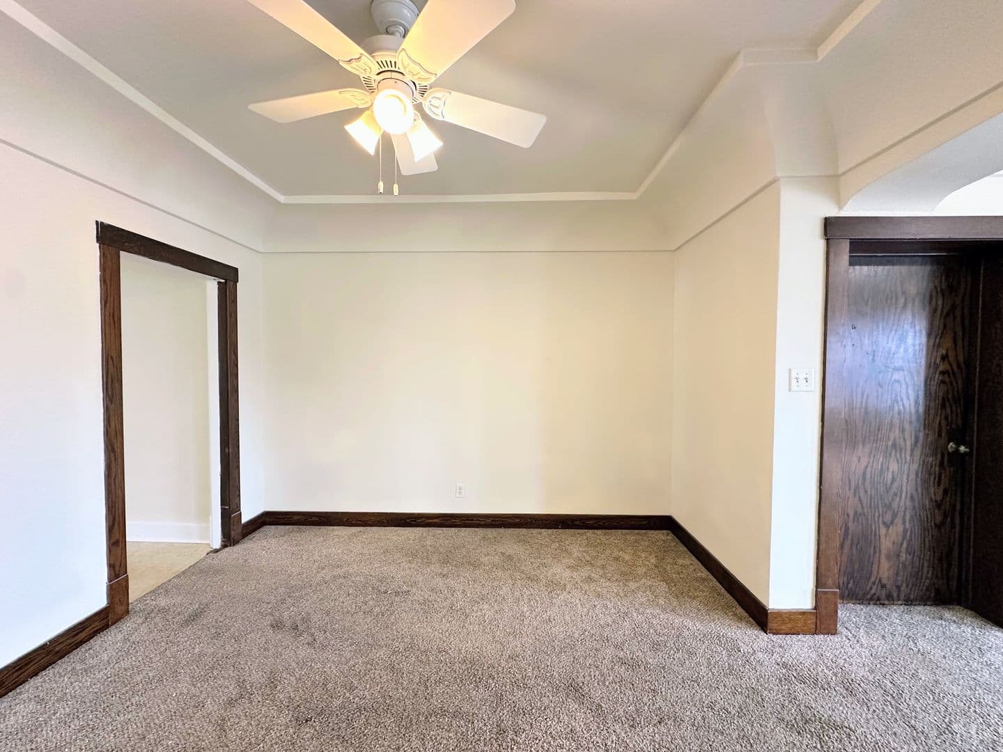 Manitowoc Apartment: 812 State Street