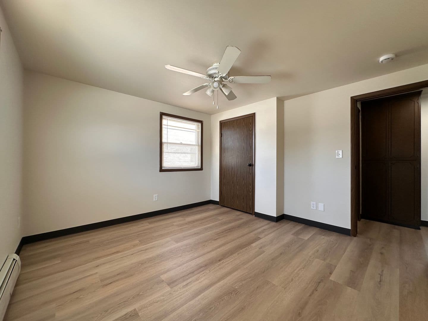 De Pere Apartment: 207 Fort Howard Ave.