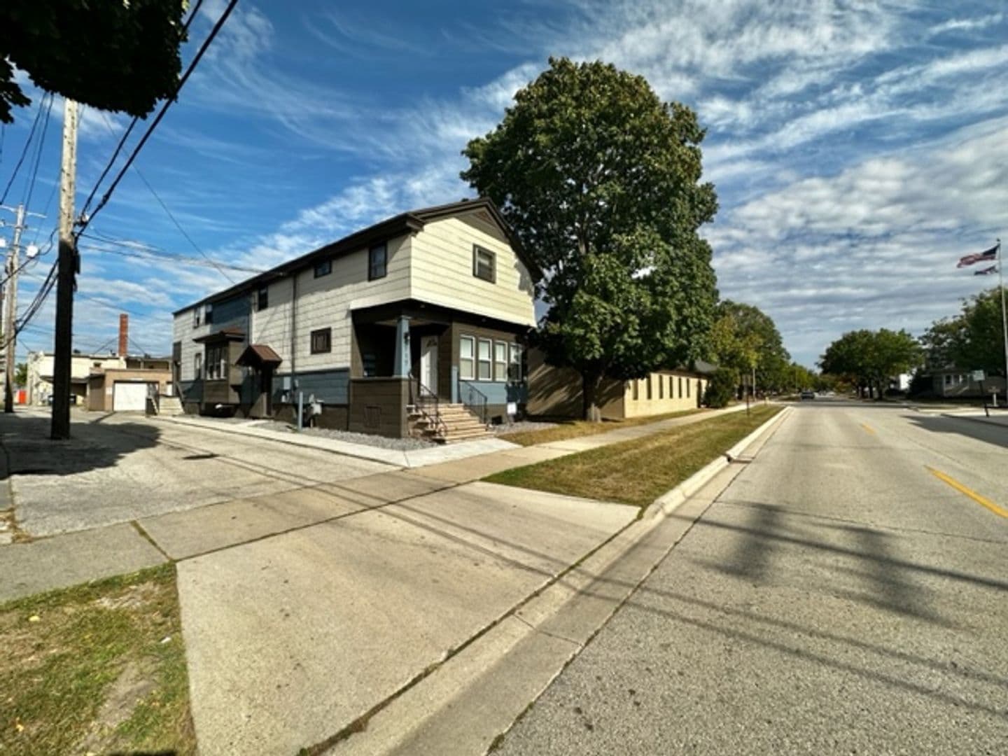 Green Bay Apartment: 717 Pine Street