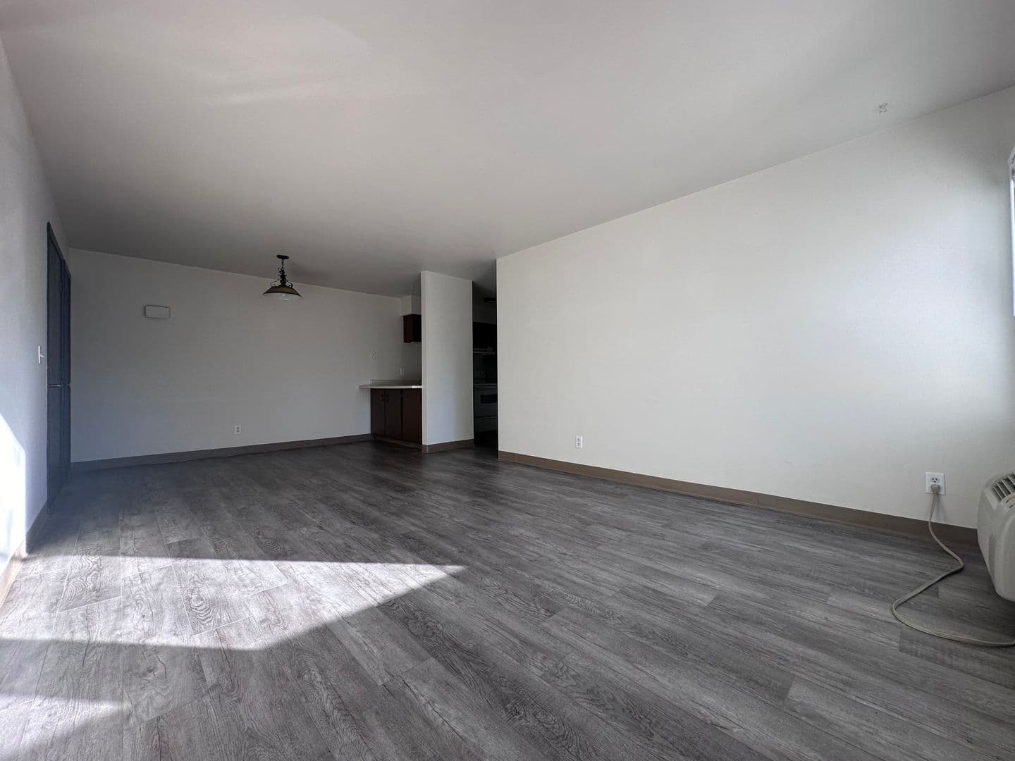 Marion Apartment: 101 Riverview Dr